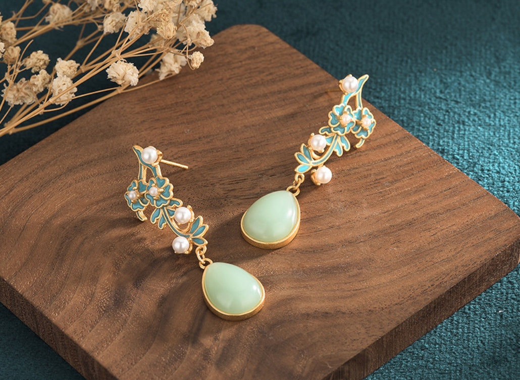 Elegant Pearls On Enamel Flowers Earrings