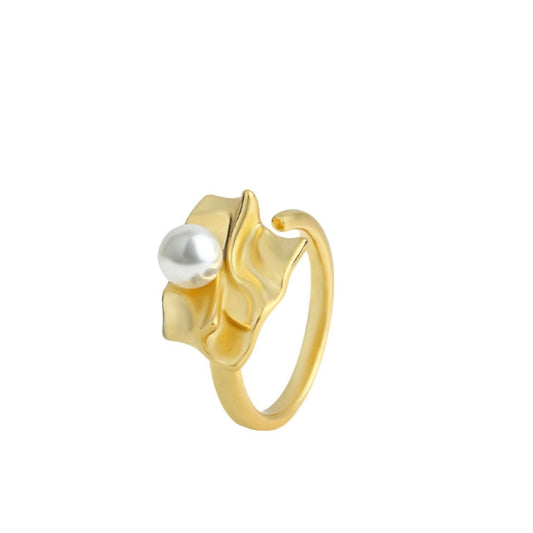 Wrinkled Style Gold Plated Ring with Crystal Pearl