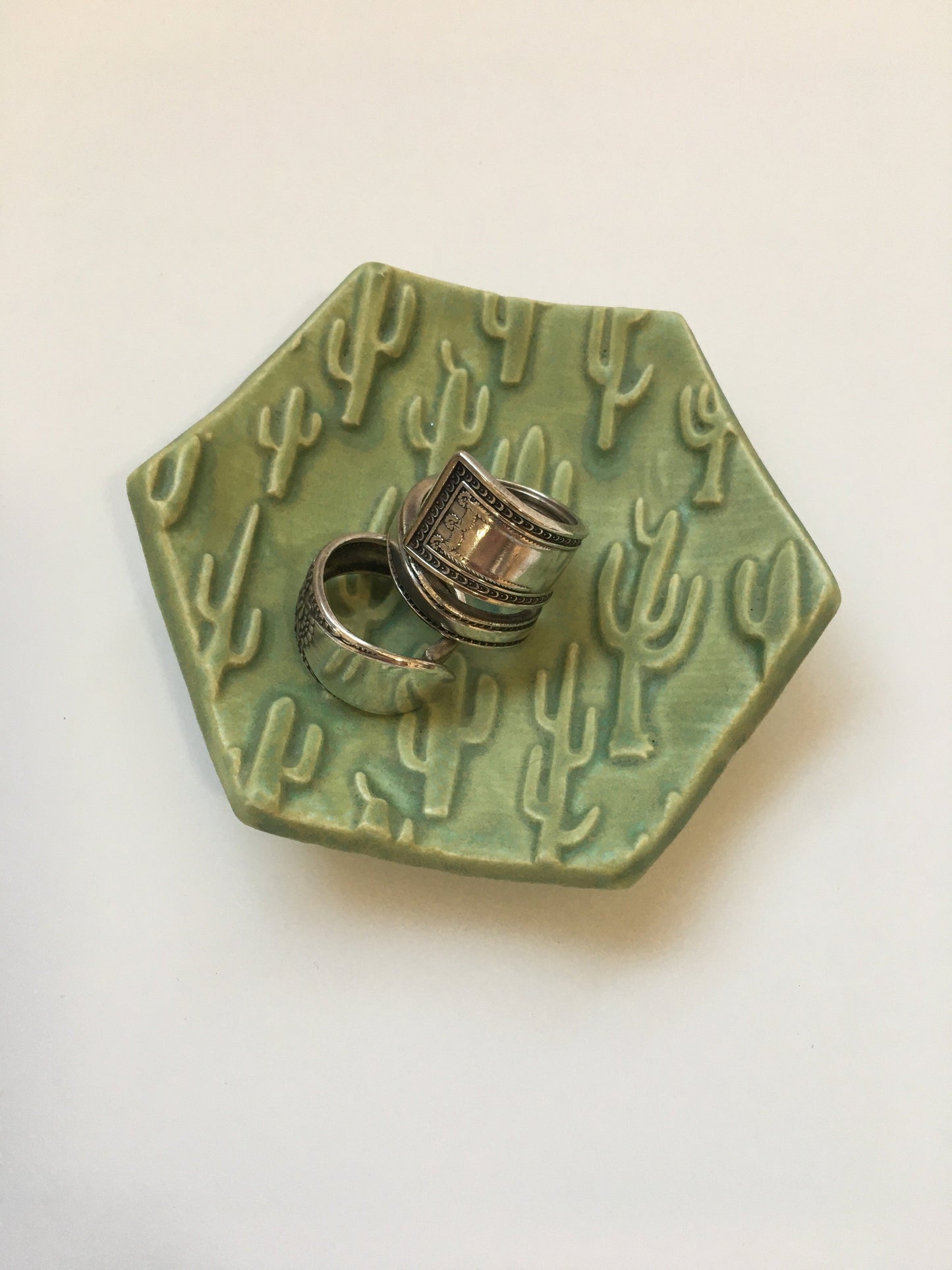 Ceramic Saguaro Hexagon Ring Dish