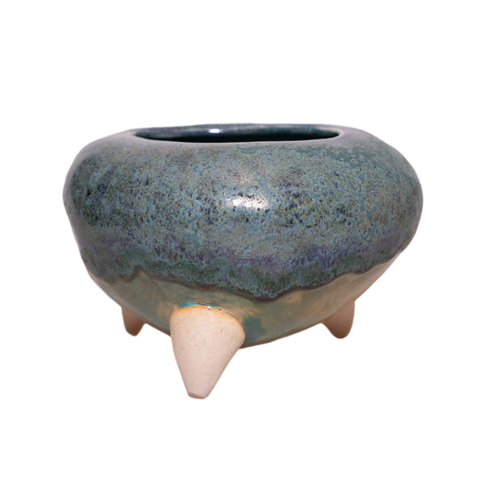 3 Footed Pot